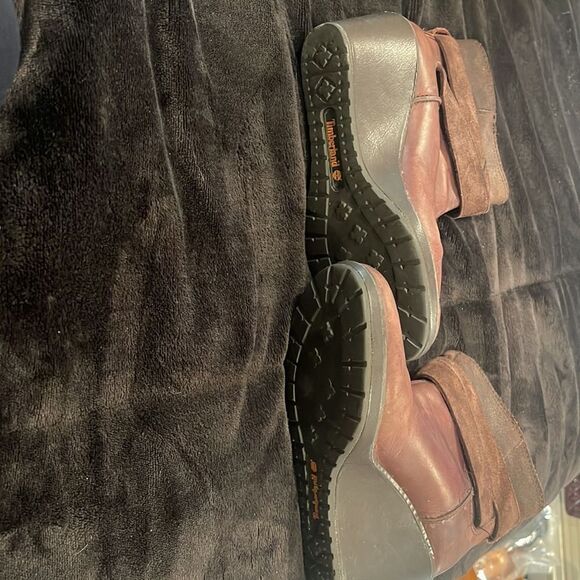 Timberland brown wedge boots. Size 7. - Picture 3 of 5